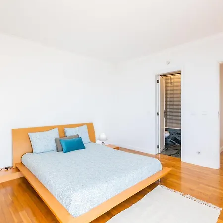 Povoa Sunset Views Apartment *